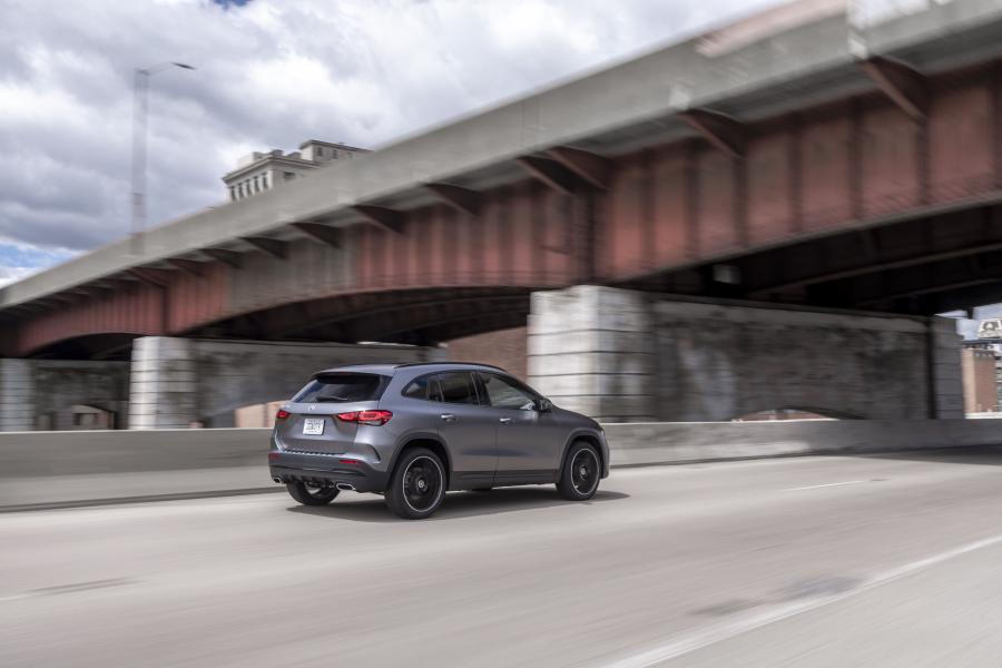  Mercedes-Benz GLA250 AMG Line (H247) 2020 года  (NA) (фото 33 из 96)